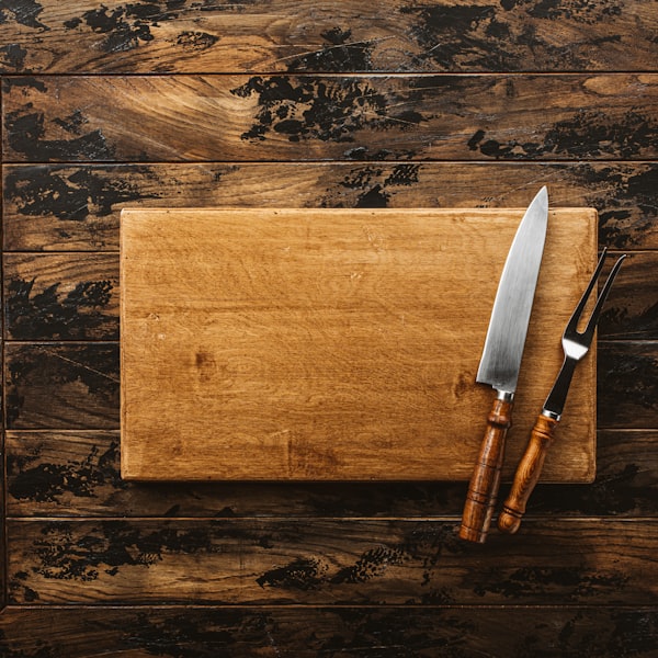 Acacia Wood Chopping Board with Juice Groove