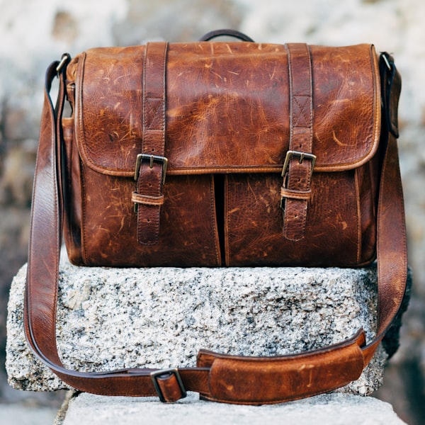 Ashworth Leather Messenger Bag