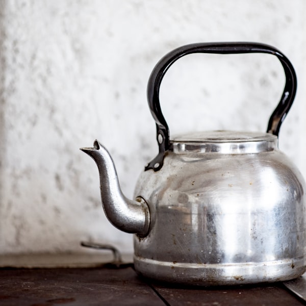 Cordless Electric Kettle 1.7L Rapid Boil