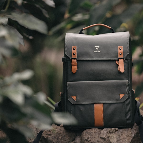 Heritage Full-Grain Leather Holdall