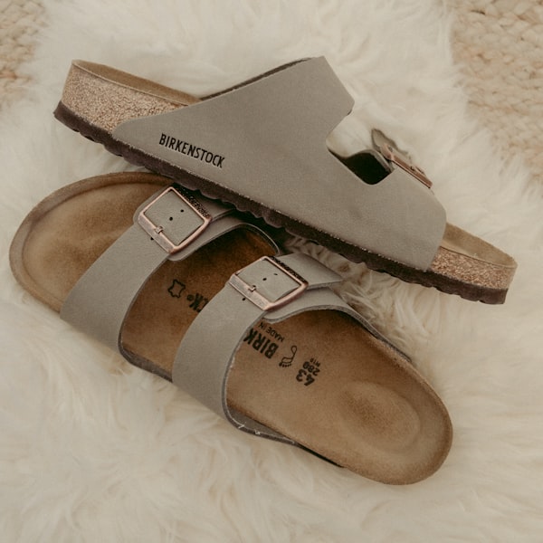Riviera Leather Strap Sandals